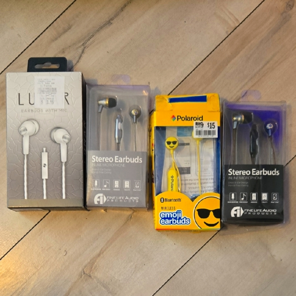 Lot Of 4 Earbuds